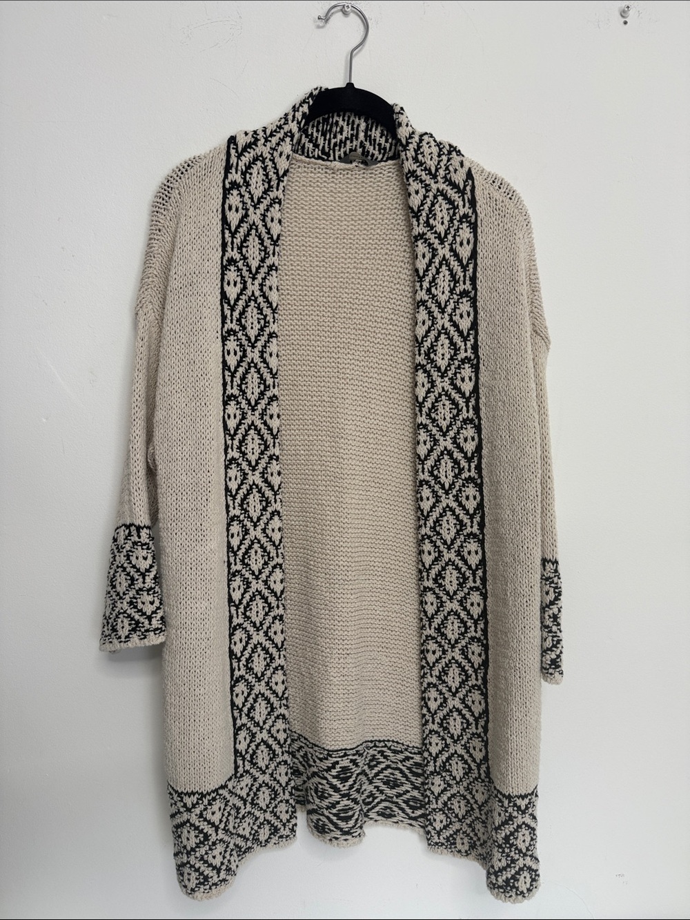 Denver Hayes Cream Open-Front Cardigan with Black Patterned Trim